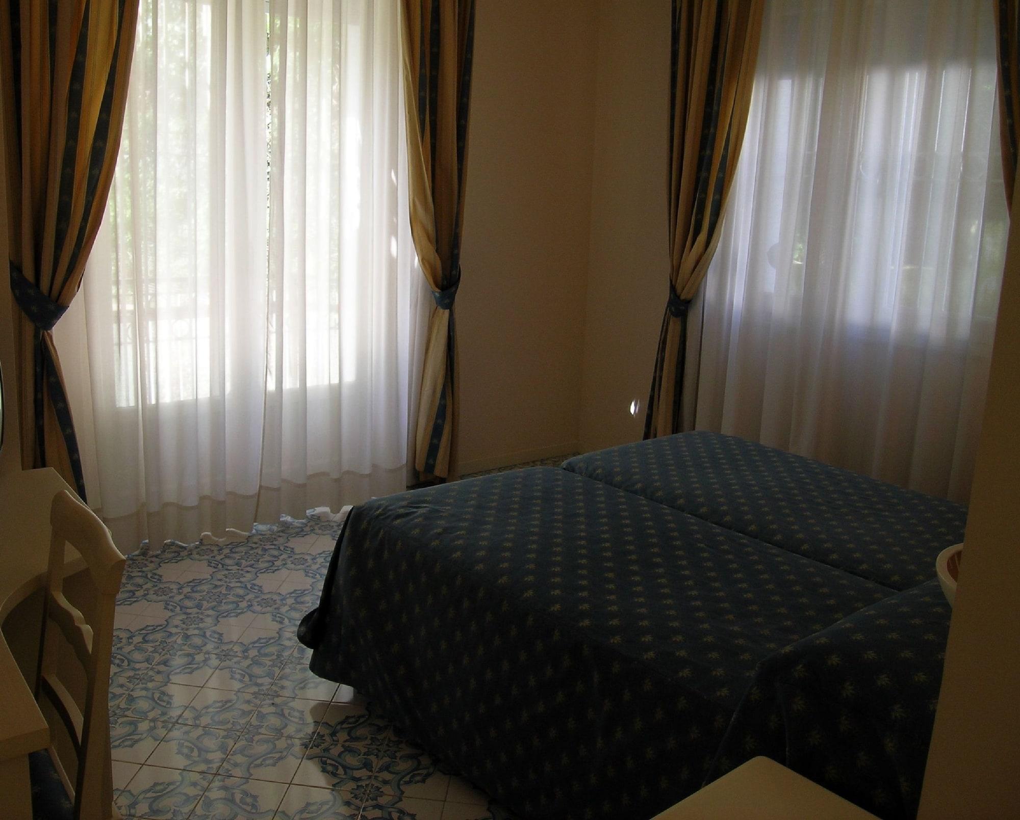Hotel Alexander Palme Chianciano Terme Bagian luar foto