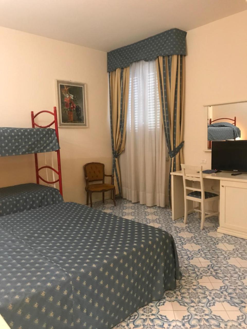 Hotel Alexander Palme Chianciano Terme Bagian luar foto