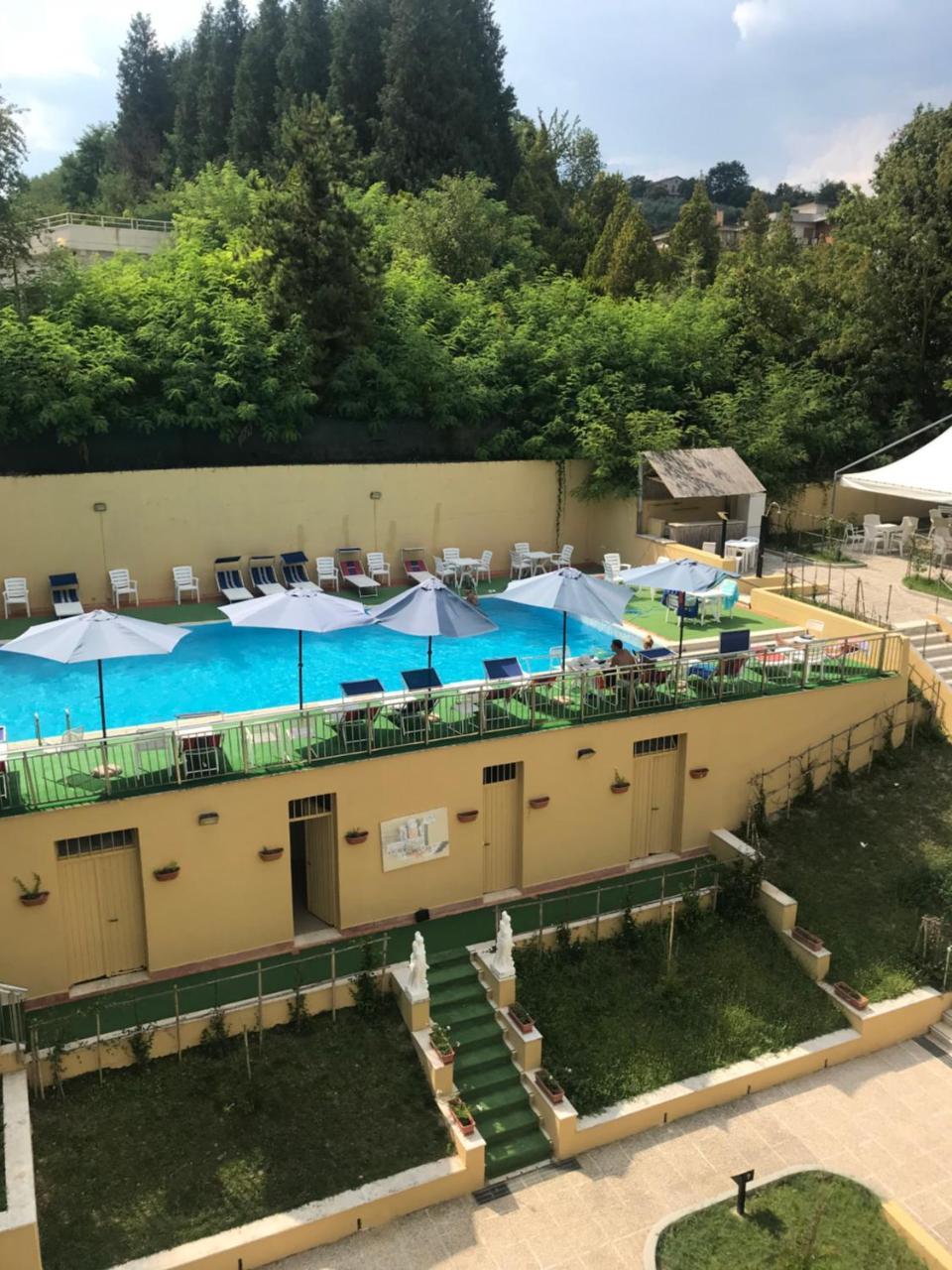 Hotel Alexander Palme Chianciano Terme Bagian luar foto